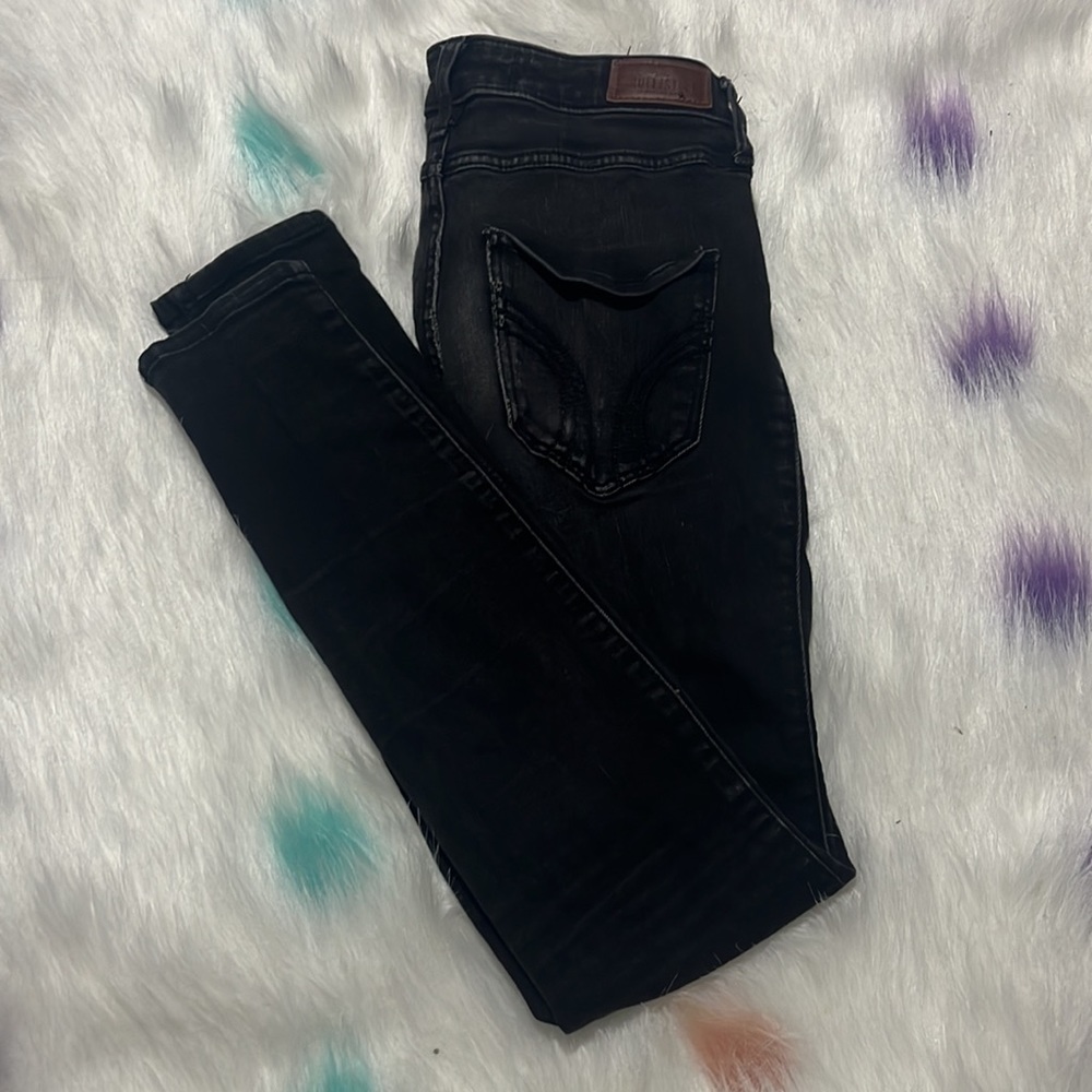 BLACK HIGH RISE SUPER SKINNY HOLLISTER CLASSIC STRETCH JEANS